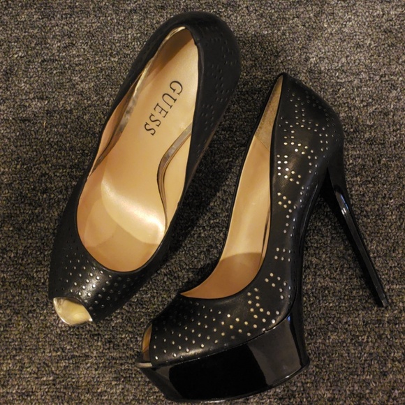 guess pumps uk